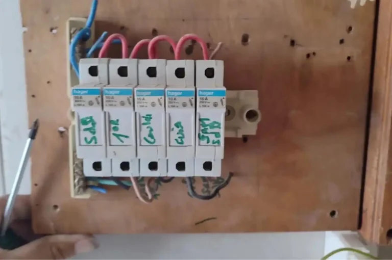 Tableau électrique Vétuste Gravelines Aurtech.fr
