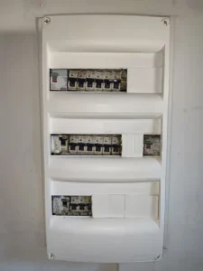 Tableau électrique Vétuste Maison Calais Aurtech.fr