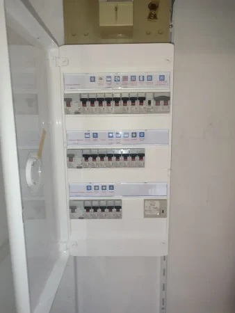 Coffret électrique Avec Repérage étiquettes Couleur Semiologue Hager Sangatte Aurtech.fr