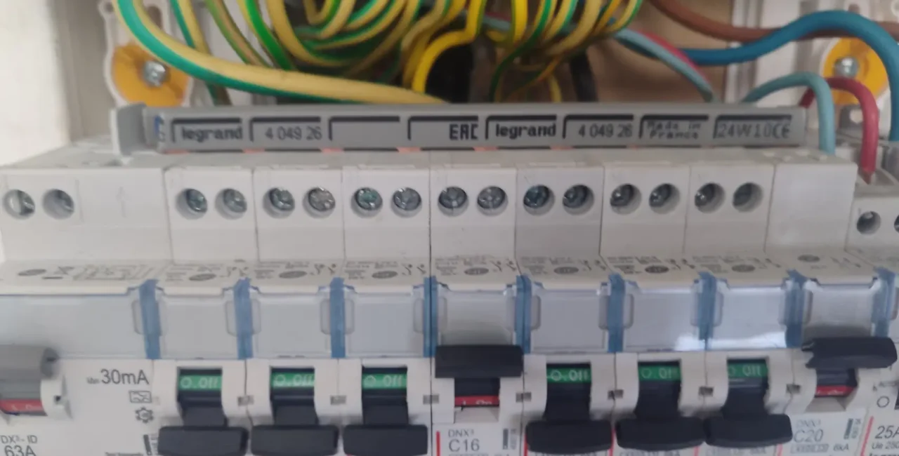 Coffret électrique Rénovation Legrand Sangatte Aurtech.fr