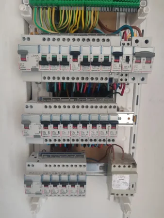 Raccordement Bornier Terre Sangatte Aurtech.fr